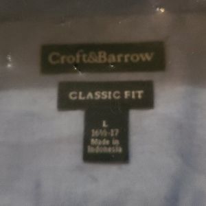 Men's short sleeve button down collar dress shirt